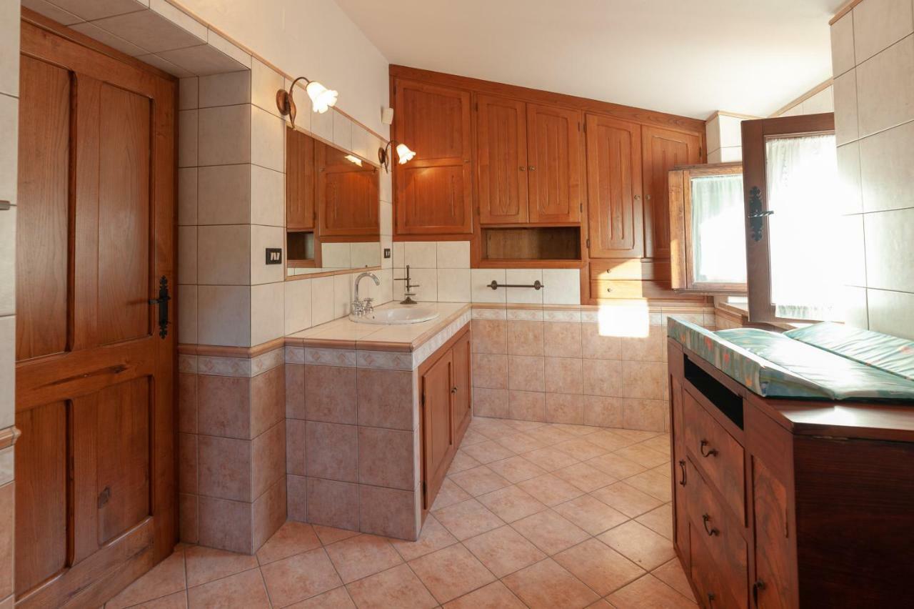 Azienda Agrituristica Le Terre Di San Leonardo Четраро Экстерьер фото